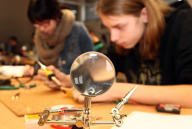 Ein elektronischer W&uuml;rfel soll es schon sein... (Foto: nnz)