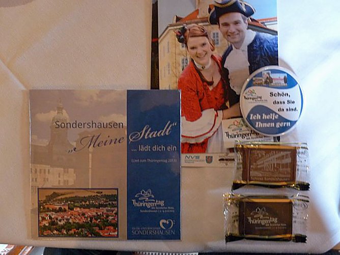 Thüringer Gastlichkeit und Köstlichkeit (Foto: Karl-Heinz Herrmann) Thüringer Gastlichkeit und Köstlichkeit (Foto: Karl-Heinz Herrmann)