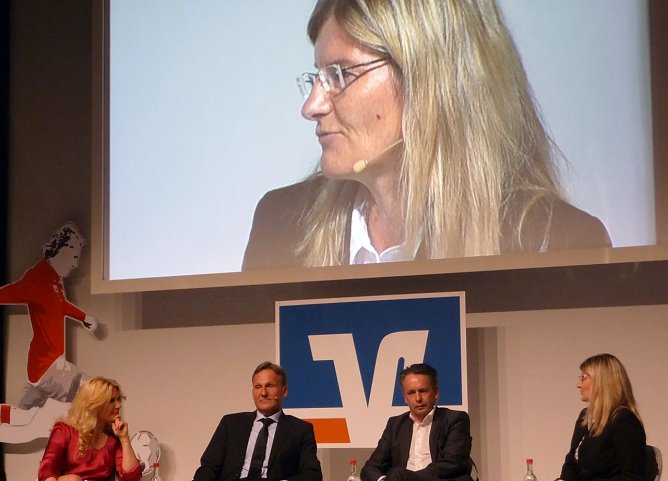 Diskussionsrunde (Foto: nnz)