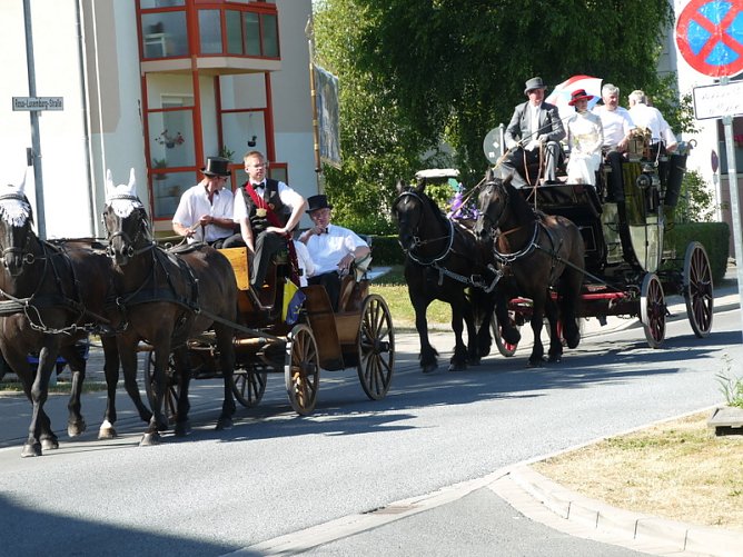 Kirmesumzug (Foto: Ilka Kühn) Kirmesumzug (Foto: Ilka Kühn)