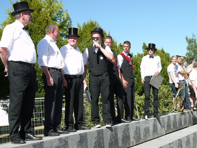 Kirmesumzug (Foto: Ilka Kühn) Kirmesumzug (Foto: Ilka Kühn)