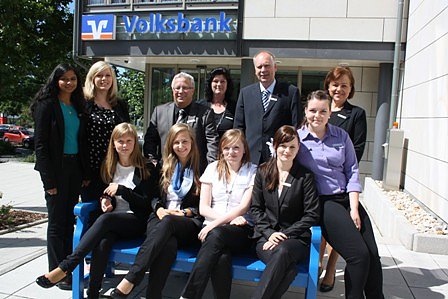 Neue Azubis bei der Volksbank (Foto: Cornelia Kurth-Scharf) Neue Azubis bei der Volksbank (Foto: Cornelia Kurth-Scharf)
