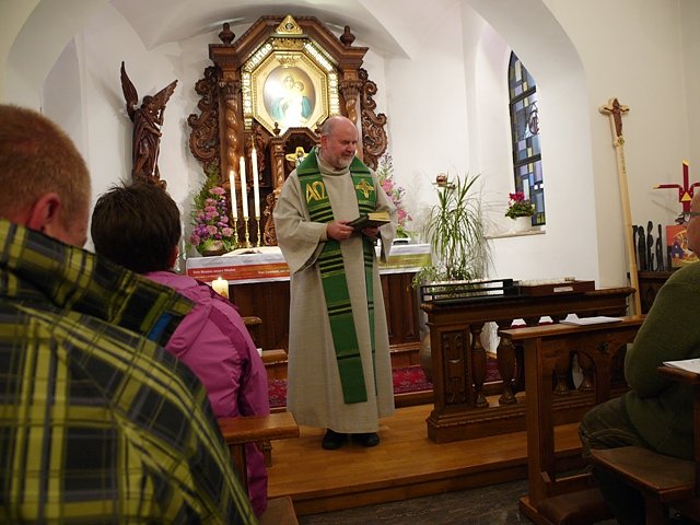 Hl. Messe im Kleinen Paradies (Foto: Ilka K&uuml;hn)