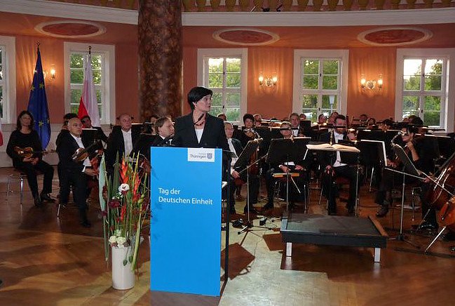 Feierlicher Festakt (Foto: Karl-Heinz Herrmann)