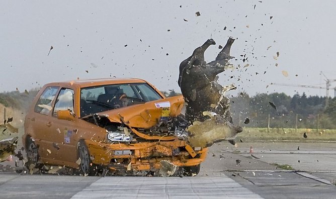 Unfallsimulation (Foto: ADAC)