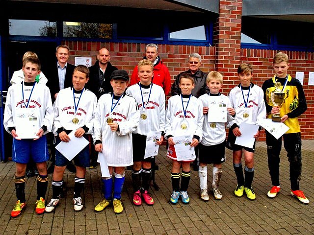 Siegermannschaft (Foto: Burkhard Venth) Siegermannschaft (Foto: Burkhard Venth)