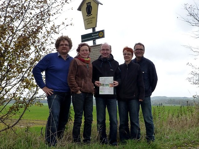 &Uuml;bergabe der Urkunde  (Foto: Sondermann)