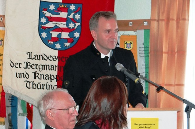 Bergkameraden mit neuer Führung (Foto: Otto Wagner / Karl-Heinz Herrmann) Bergkameraden mit neuer Führung (Foto: Otto Wagner / Karl-Heinz Herrmann)