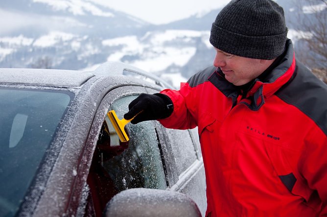Unbedingt f&uuml;r freie Sicht sorgen (Foto: ADAC)