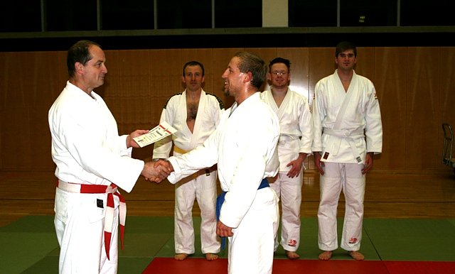 Prüfung bestanden (Foto: J. Retzek) Prüfung bestanden (Foto: J. Retzek)