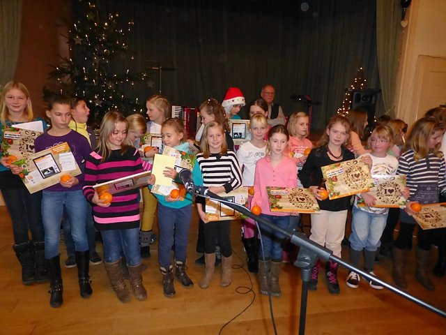 Adventnachmittag in Wintzingerode (Foto: Siglinde Luge) Adventnachmittag in Wintzingerode (Foto: Siglinde Luge)