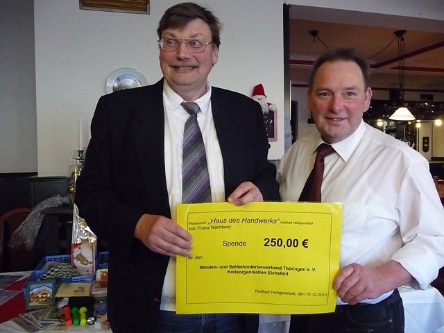 Spendenübergabe (Foto: Silke Senge) Spendenübergabe (Foto: Silke Senge)