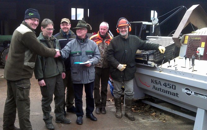 &Uuml;bergeben (Foto: privat)