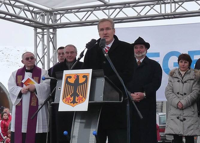 Eröffnung Schmücketunnel (Foto: Karl-Heinz Herrmann) Eröffnung Schmücketunnel (Foto: Karl-Heinz Herrmann)