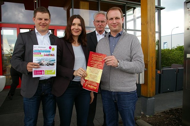 Vorbereitung des Gewerbegebietsfestes (Foto: Ilka Kühn) Vorbereitung des Gewerbegebietsfestes (Foto: Ilka Kühn)