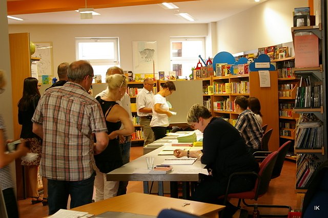 Wahllokal Bibliothek (Foto: Ilka Kühn) Wahllokal Bibliothek (Foto: Ilka Kühn)