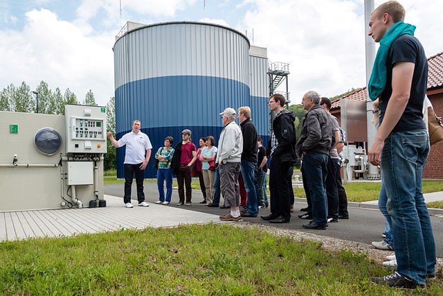 F&uuml;hrung Kl&auml;ranlage (Foto: EW)