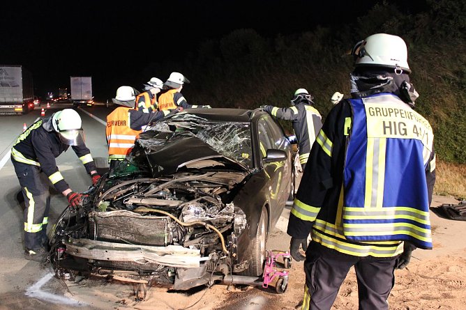 Unfall auf der A 38 (Foto: Feuerwehr Heiligenstadt) Unfall auf der A 38 (Foto: Feuerwehr Heiligenstadt)
