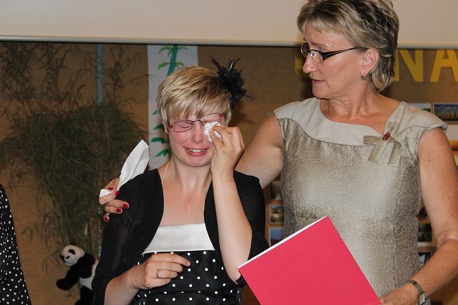 Tr&auml;nen beim Abschied (Foto: Gisela Reinhardt)