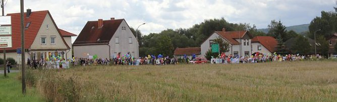 Zeichen gegen Rechts gesetzt (Foto: Karl-Heinz Herrmann) Zeichen gegen Rechts gesetzt (Foto: Karl-Heinz Herrmann)