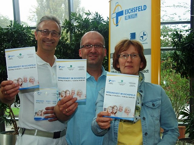 Programmheft (Foto: M. Laufer)