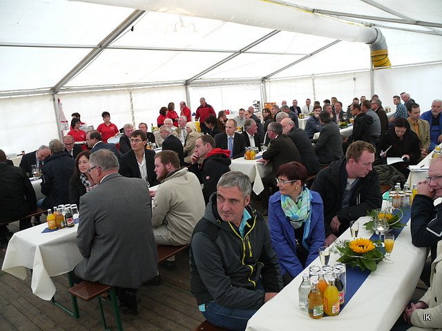 G&auml;ste bei Inbetriebnahme (Foto: Ilka K&uuml;hn)