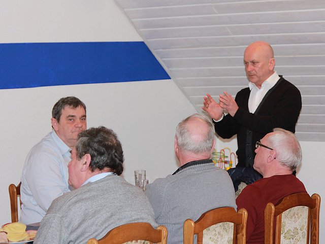 Manfred Grund bei seinen Ausf&uuml;hrungen (Foto: Gerhard Martin)