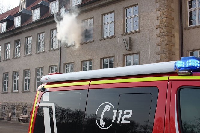 &Uuml;bung am Gymnasium (Foto: Feuerwehr Heiligenstadt)