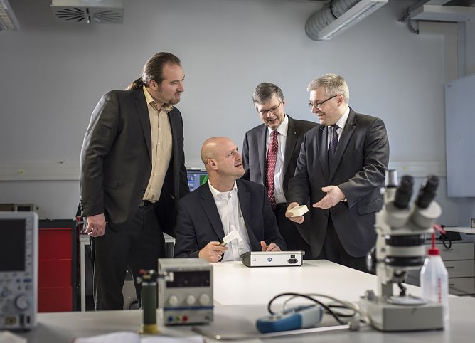 Plasma (Foto: Dirk Mahler/Fraunhofer)