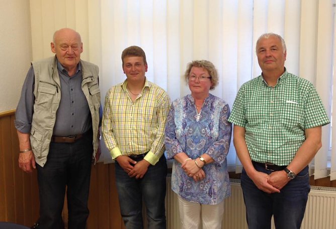 CDU-Ortsverband Beuren/Westhausen - die Gewählten (Foto: Gerhard Martin) CDU-Ortsverband Beuren/Westhausen - die Gewählten (Foto: Gerhard Martin)