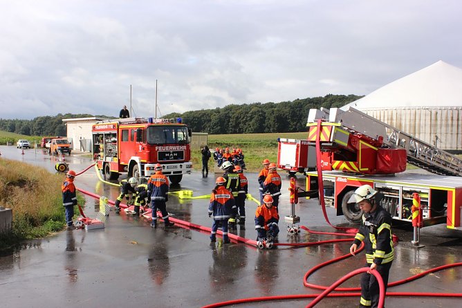 Zeltlager in Günterode (Foto: Feuerwehr Heiligenstadt) Zeltlager in Günterode (Foto: Feuerwehr Heiligenstadt)