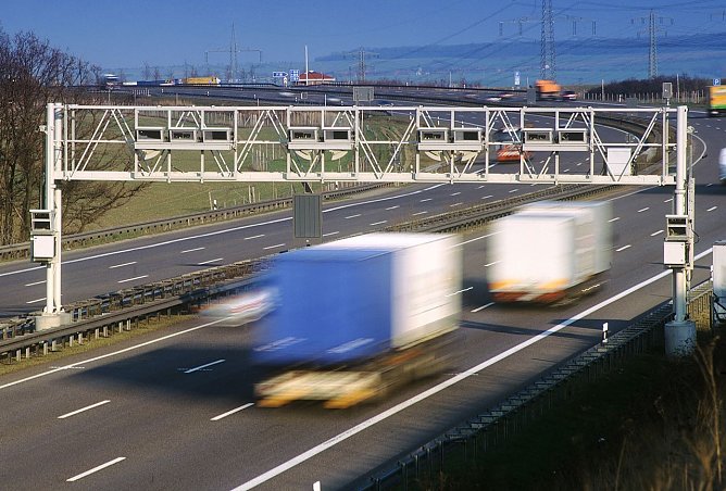 Kontrollbr&uuml;cke (Foto: Toll Collect)