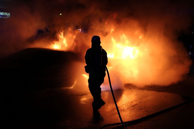 PKW-Brand (Foto: Feuerwehr Heiligenstadt) PKW-Brand (Foto: Feuerwehr Heiligenstadt)