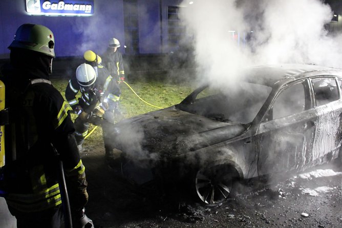 PKW-Brand (Foto: Feuerwehr Heiligenstadt) PKW-Brand (Foto: Feuerwehr Heiligenstadt)