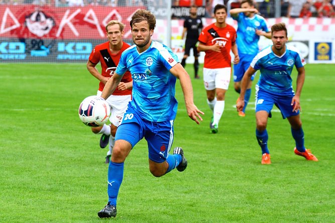 F&ouml;rster schoss im Hinspiel in Nordhausen zwei Tore f&uuml;r Wacker (Foto: Bernd Peter)