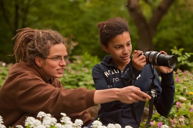 Till und Winnie drehen einen Naturfilm (Foto: Heinz Sielmann Stiftung, Fotograf: M. Reuter) Till und Winnie drehen einen Naturfilm (Foto: Heinz Sielmann Stiftung, Fotograf: M. Reuter)