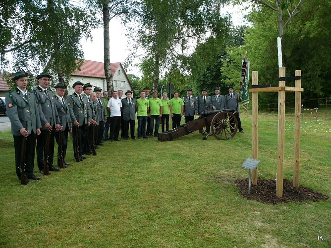 Er&ouml;ffnung Sch&uuml;tzenfest in Beuren (Foto: Ilka K&uuml;hn)