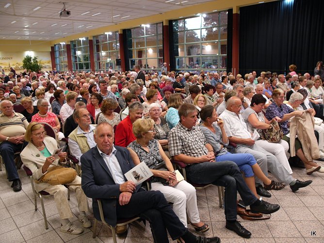 Besucher bei Andreas Englisch (Foto: Ilka K&uuml;hn)