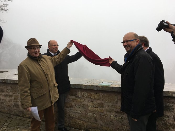 Einweihung des Referenzpunktes (Foto: Natalie H&uuml;nger)