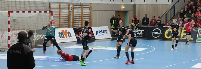 Thüringer HC gegen Vardar Skopje (Foto: Angelo Glashagel) Thüringer HC gegen Vardar Skopje (Foto: Angelo Glashagel)