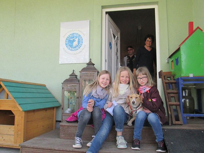 Kinder spendeten (Foto: Karin Ziegler)