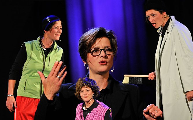 Kabarett (Foto: R. Hildebrandt) Kabarett (Foto: R. Hildebrandt)