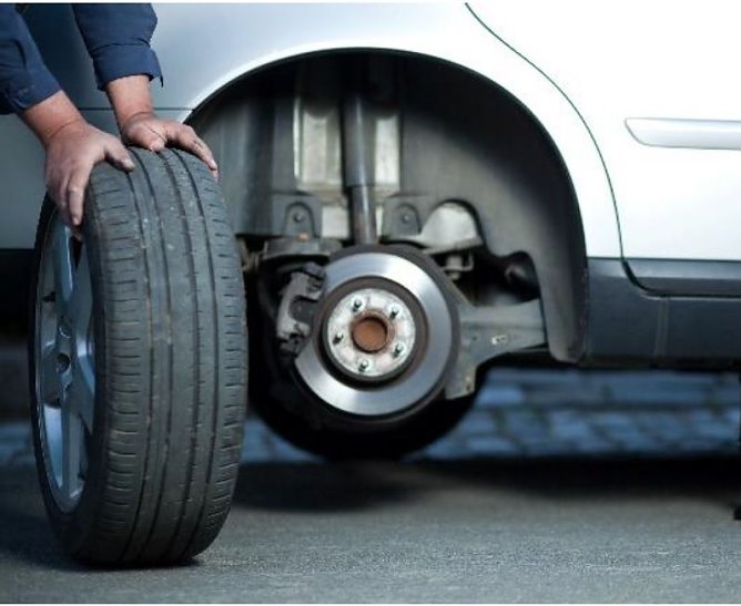 Wintercheck: O bis O lautet die Faustregel f&uuml;r die Nutzung von Winterreifen. Sie sollten von Ende Oktober bis Ostern aufgezogen werden. (Foto: Albert Berner Deutschland GmbH)