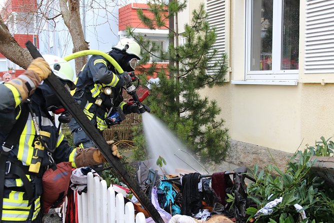 Wohnungsbrand (Foto: Feuerwehr Heiligenstadt) Wohnungsbrand (Foto: Feuerwehr Heiligenstadt)