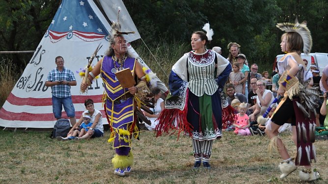 Indianertanz (Foto: Ilka Kühn) Indianertanz (Foto: Ilka Kühn)