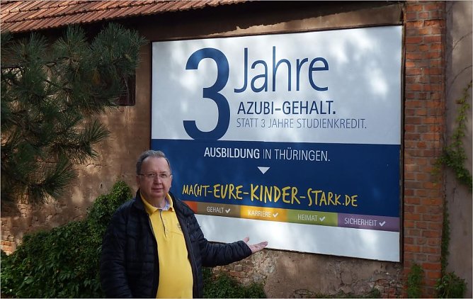 Arnold Senft wirbt für IHK Kampagne (Foto: IHK) Arnold Senft wirbt für IHK Kampagne (Foto: IHK)