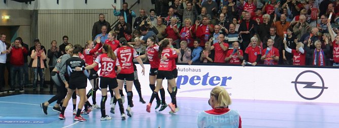 Th&uuml;ringer HC gegen RK Krim Mercator (Foto: Angelo Glashagel)