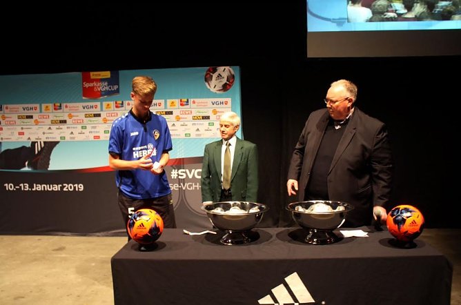 Auslosung (Foto: Sebastian Grimm)