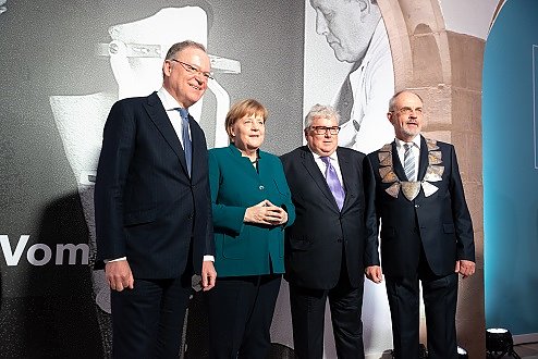 Bundeskanzlerin bei Ottobock (Foto: Ottobock)