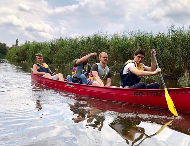 Mit dem Paddelbot unterwegs (Foto: Daniela Hupach)